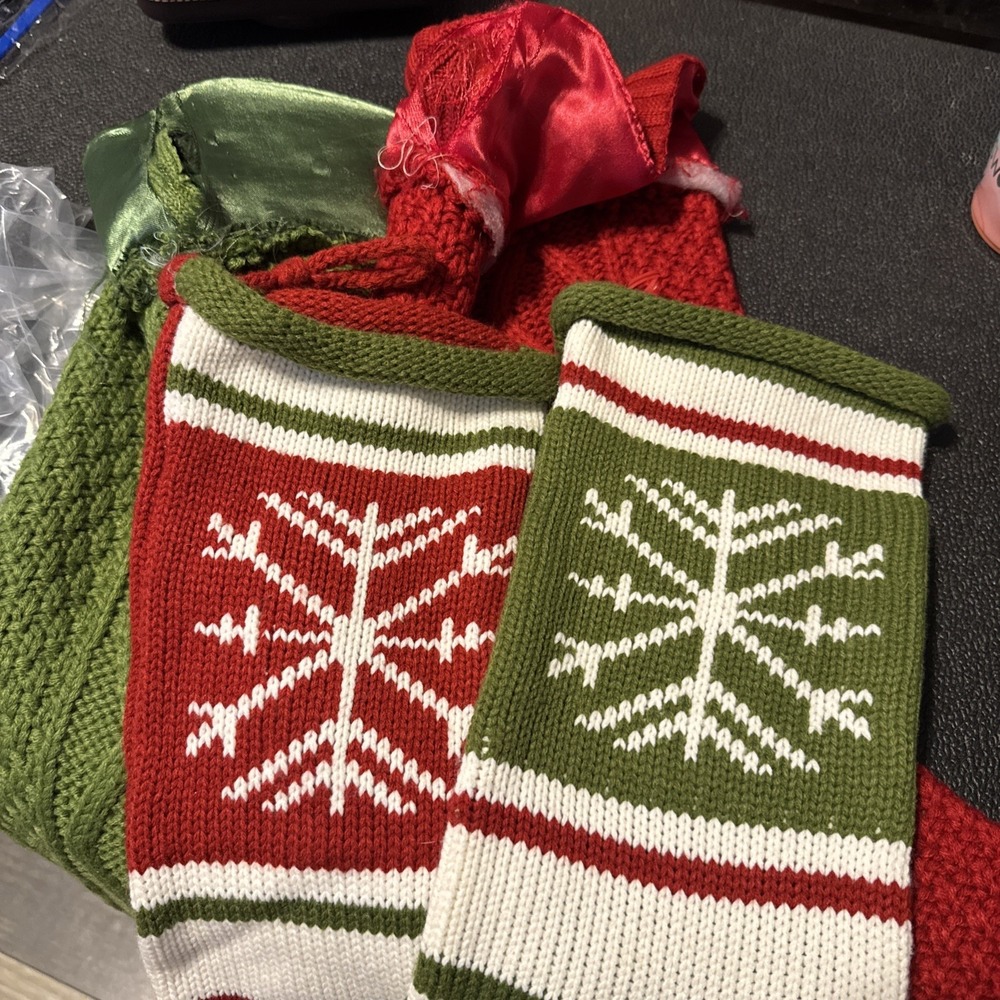 4 Crocheted Christmas Stockings Project Pieces To Fix
